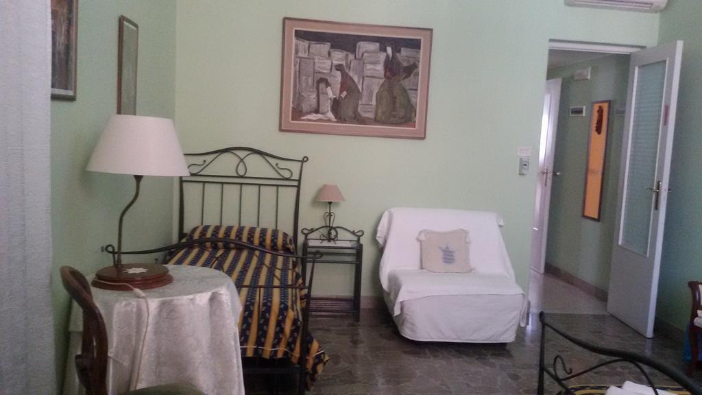 Aci B&B Acireale Bagian luar foto